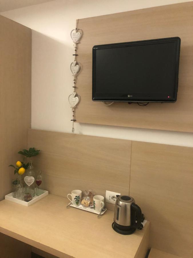 Veronantica B&B Bagian luar foto