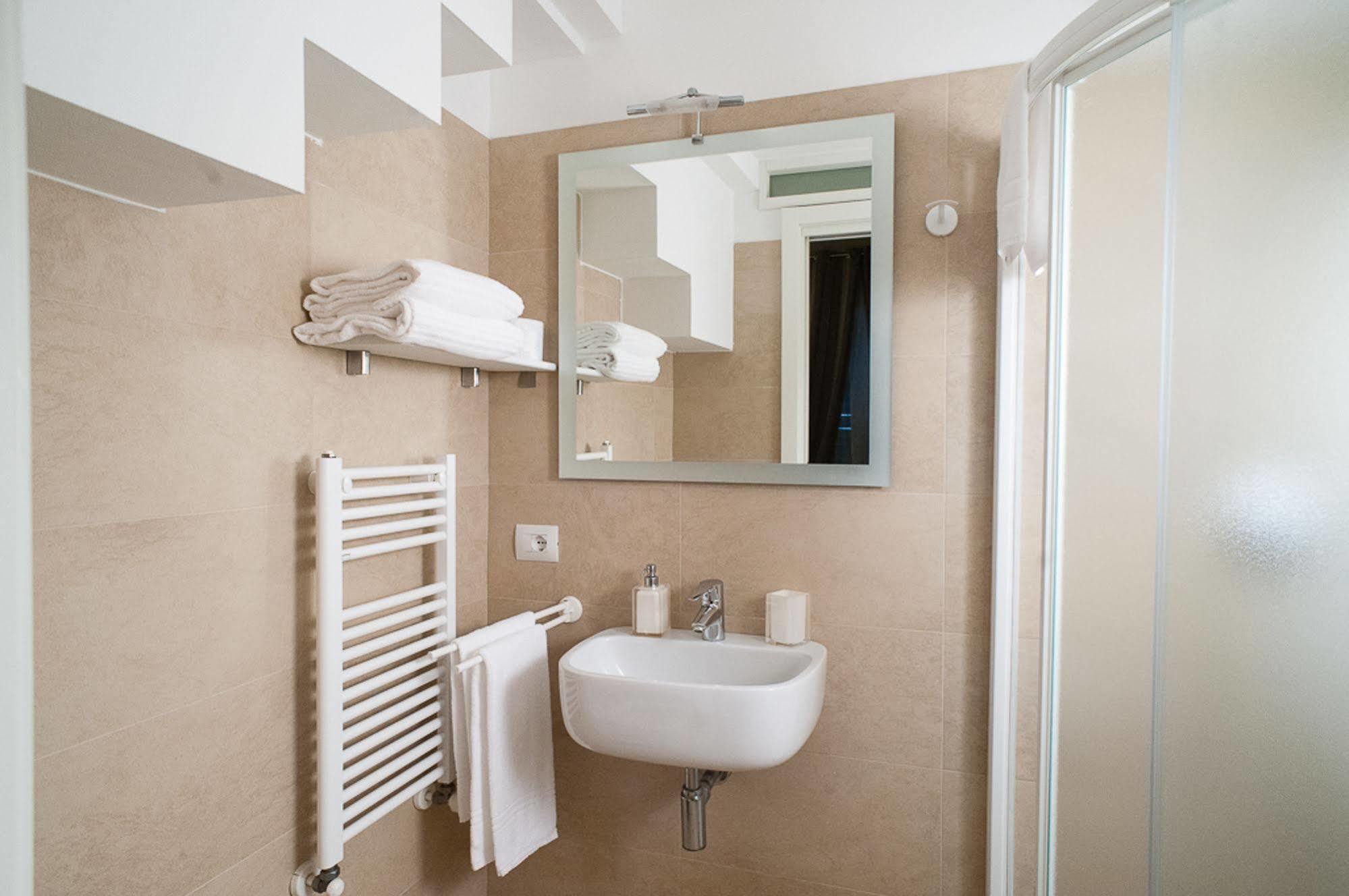 Veronantica B&B Bagian luar foto